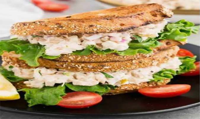 Chicken avocado sandwich (GF)