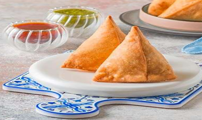 Vegetable Samosa - 2 Pieces